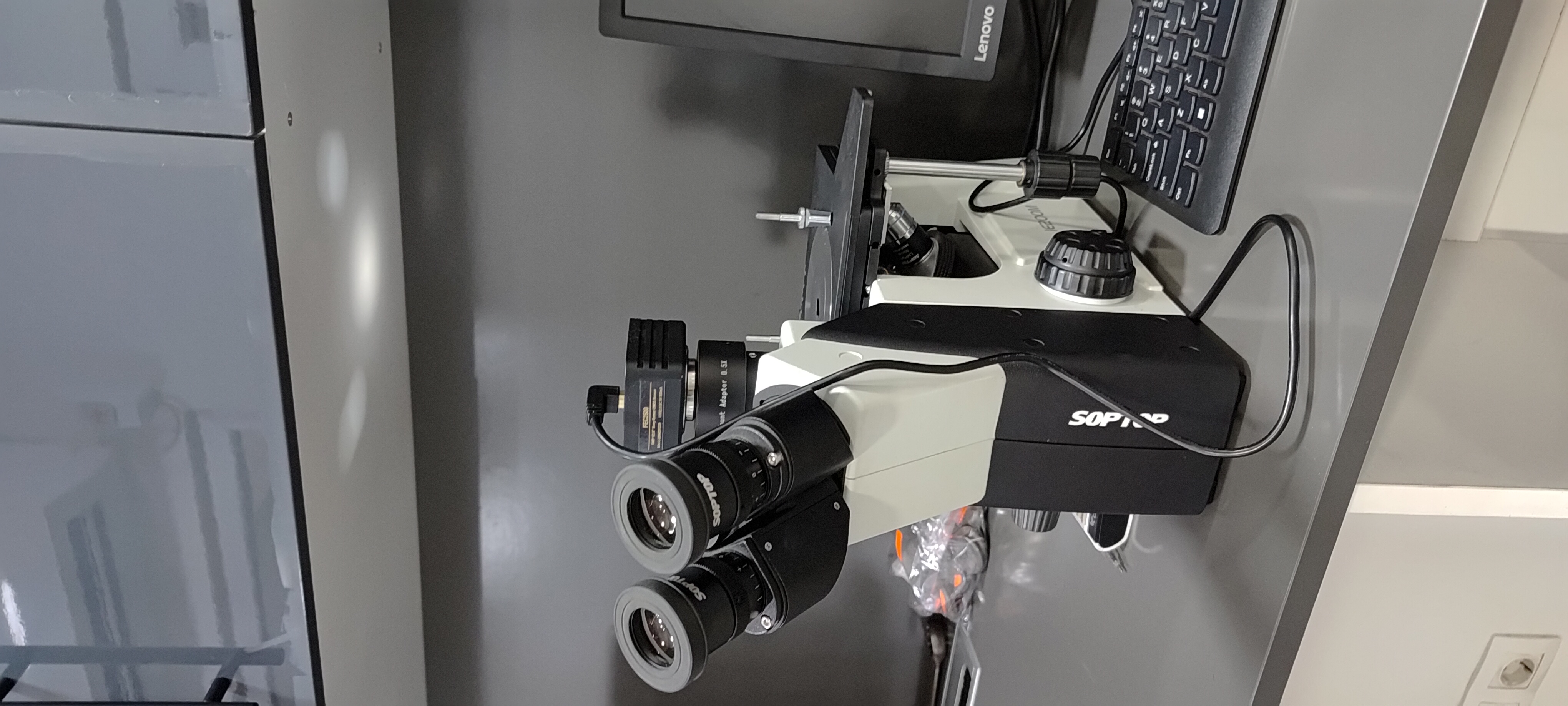 Laboratoire de fonderie GRALCOME - Tests de dureté et analyse